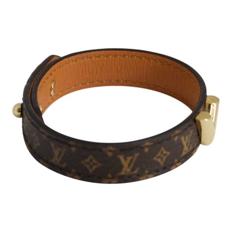 louis vuitton essential v bracelet price|Louis Vuitton gold v bracelet.